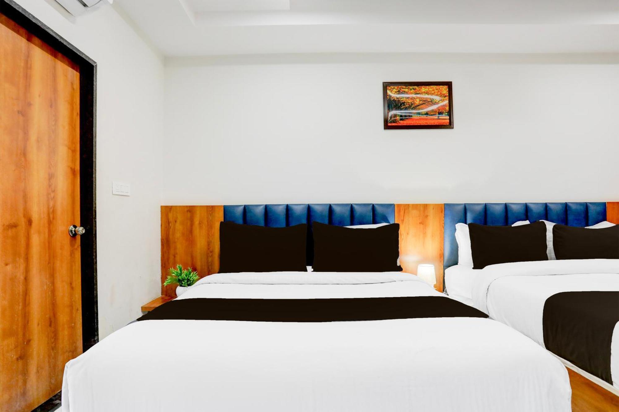 Super Townhouse Ambaji Formerly Hotel Kardhar Inn Exterior photo